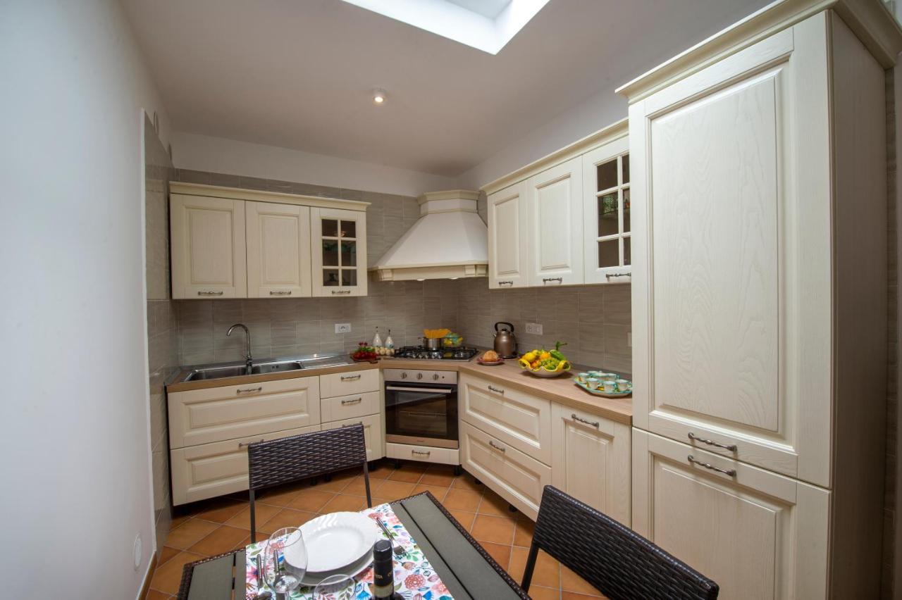 Your Home In The Heart Of Positano - Centralissima Bagian luar foto